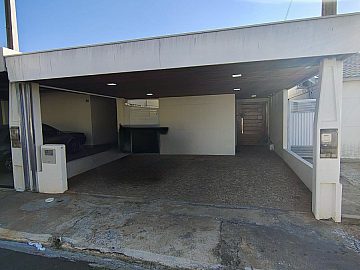 Casa em Condom�nio � Venda